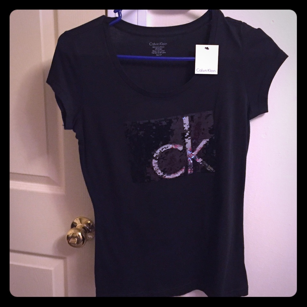 Black Calvin Klein T-shirt